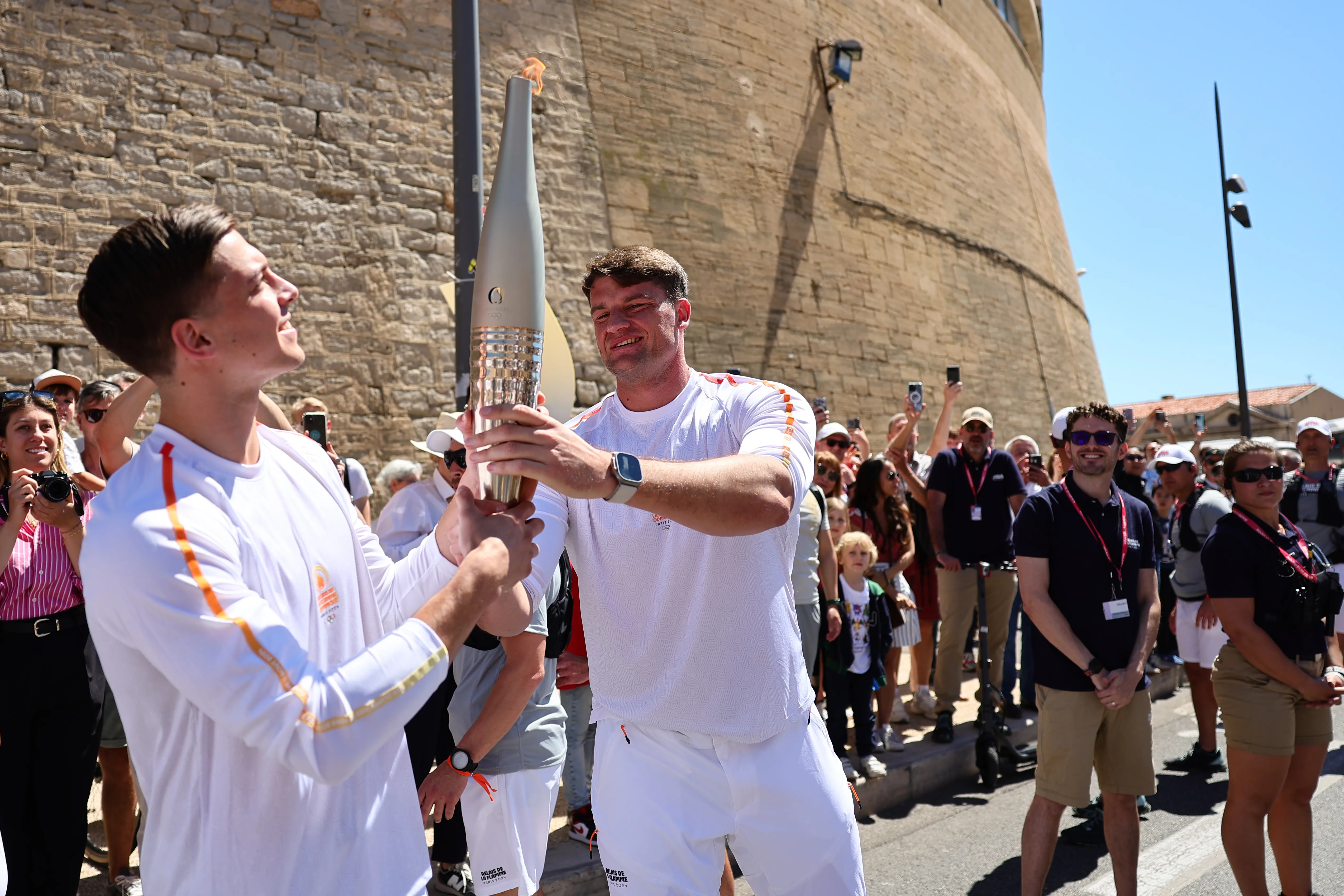 Deglo nešimo estafetėje dalyvavo ir Saulius Ritter / Paris2024 nuotr.