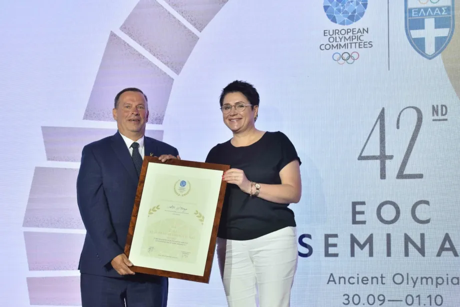 D. Gudzinevičiūtė apdovanojo latvį.