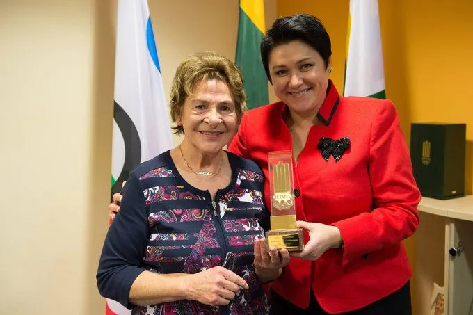 Genovaitė Šidagytė-Ramoškienė ir Daina Gudzinevičiūtė