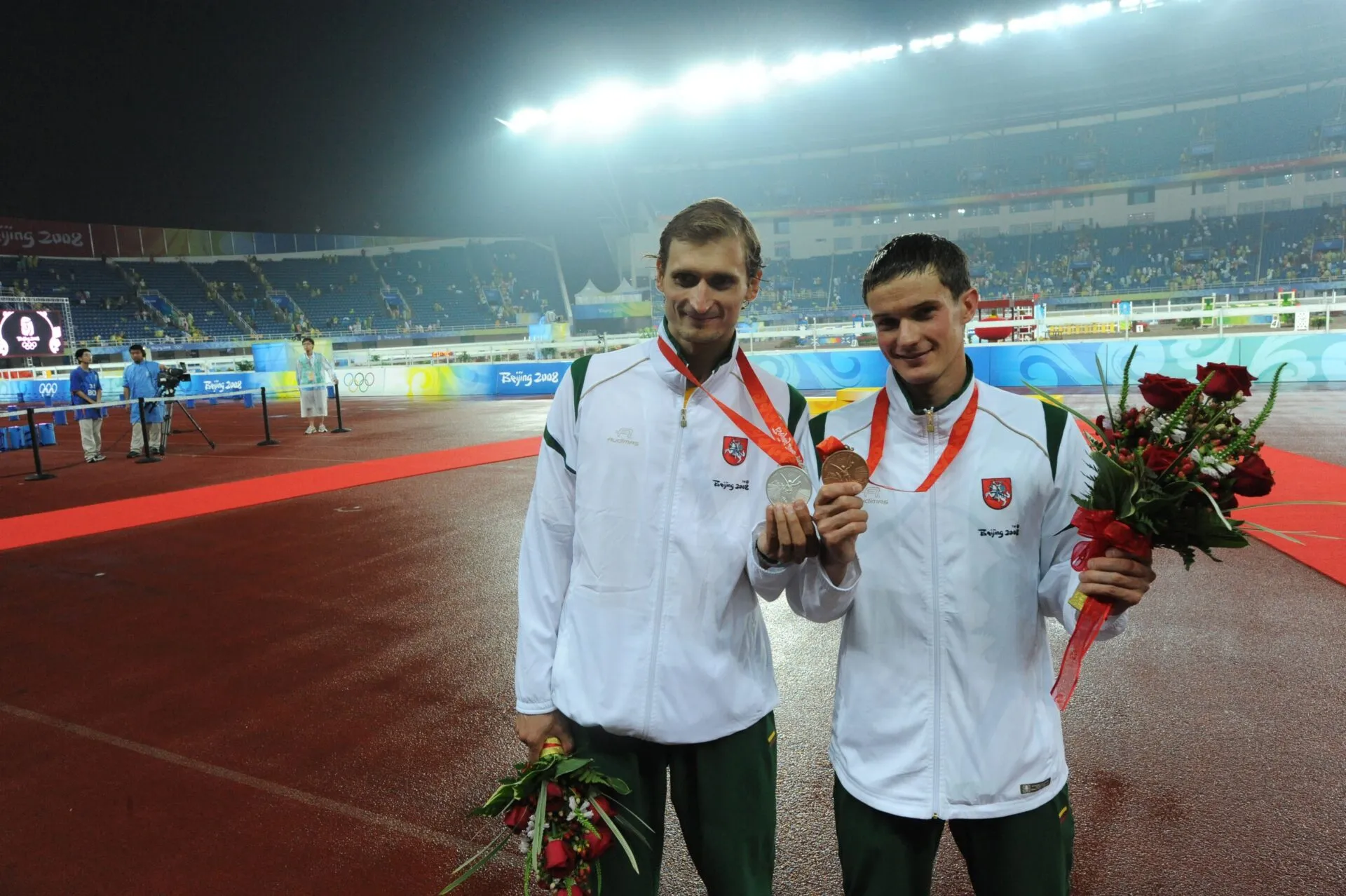 2008 m. Pekino žaidynių šiuolaikinės penkiakovės varžybų sidabrą iškovojo E.Krungolcas, bronzą – A.Zadneprovskis