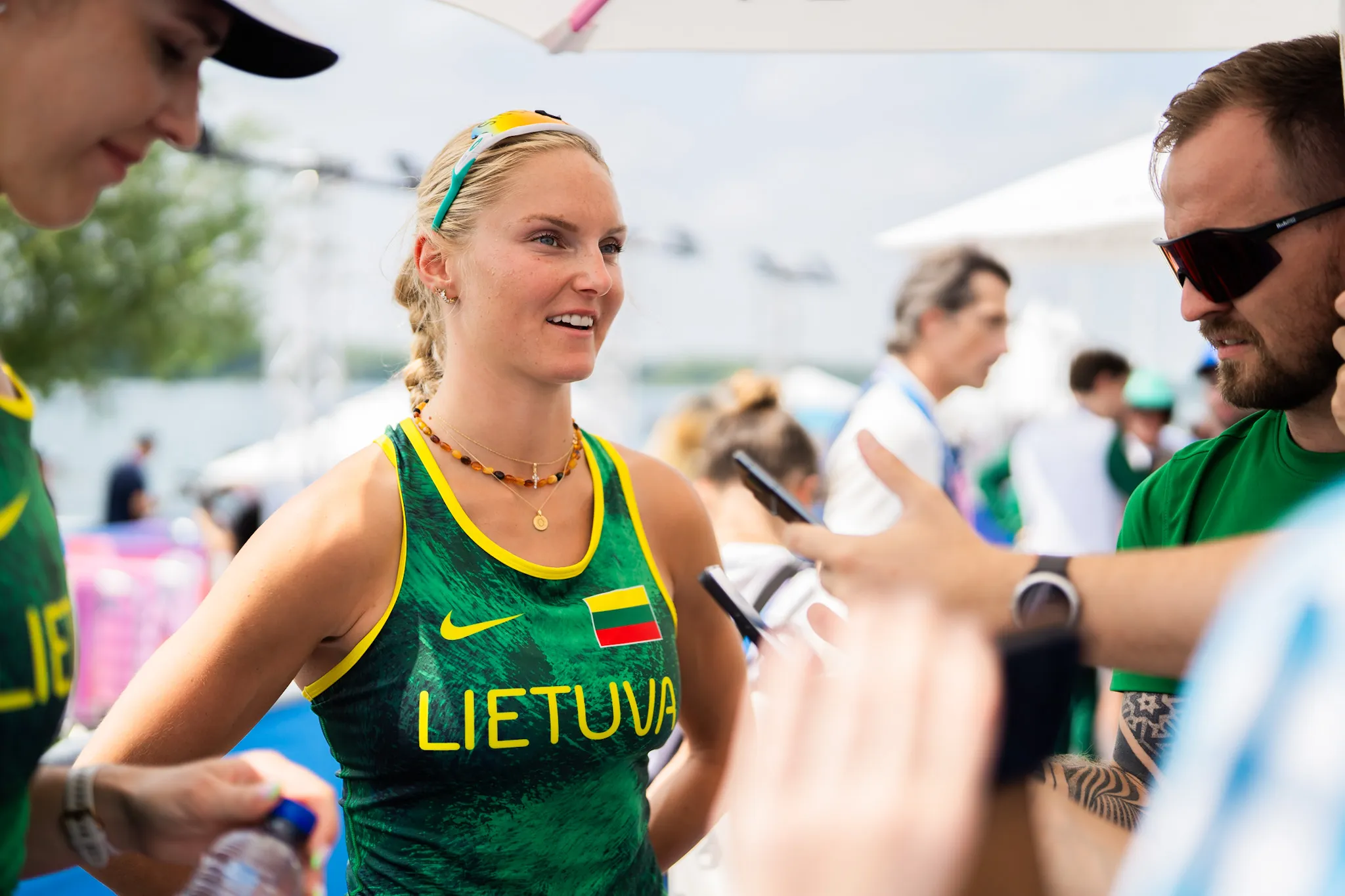 Sportininkės išsamiai atsakinėjo į žurnalistų klausimus /  Kipro Štreimikio/ LTOK nuotr.