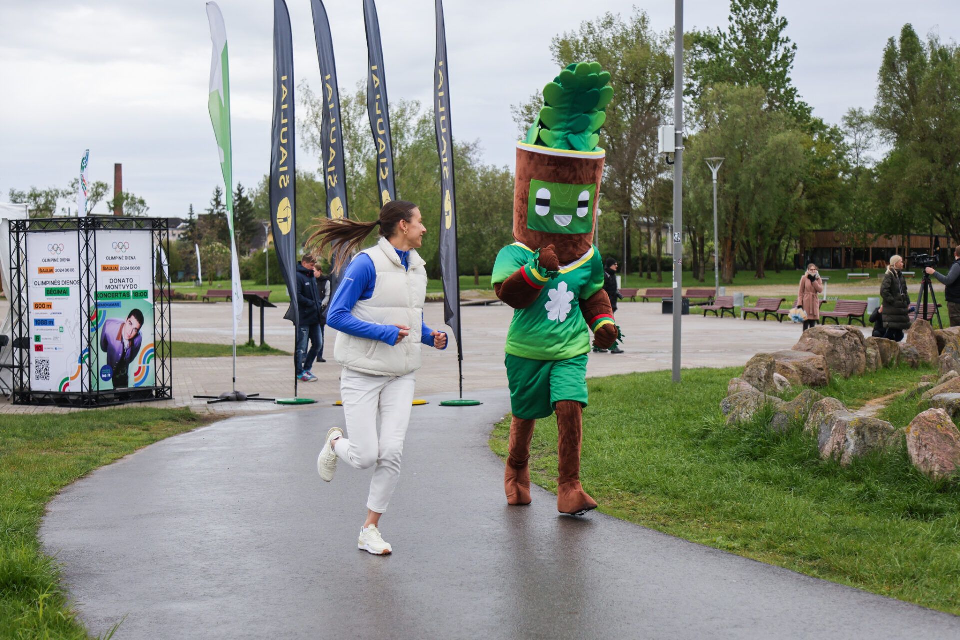 Olimpietė Eglė Balčiūnaitė yra Olimpinės dienos Šiauliuose ambasadorė / Gintarės Kairytės nuotr.