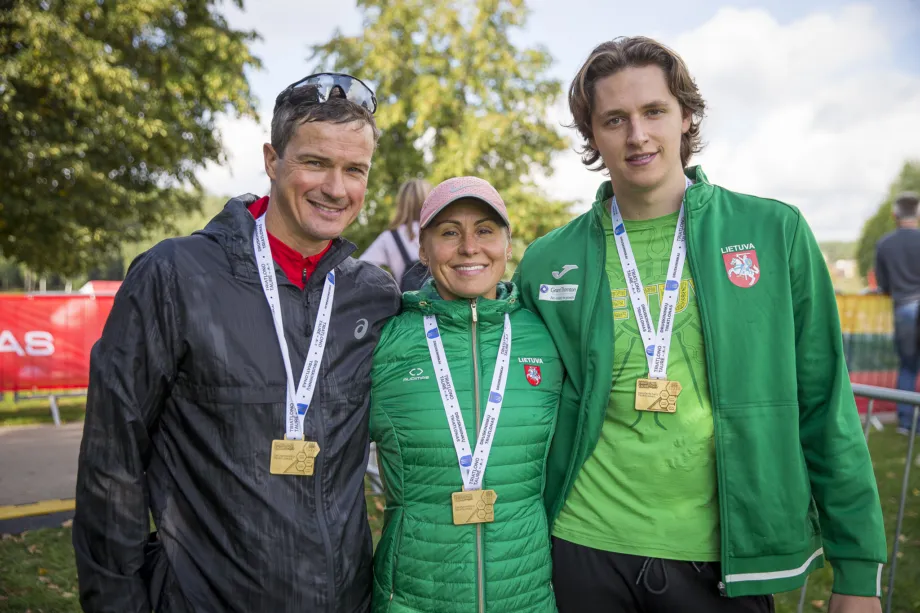 Andrejus Zadneprovskis, Laura Asadauskaitė-Zadneprovskienė ir Gytis Gudlevičius (R. Lukoševičiaus nuotr.)