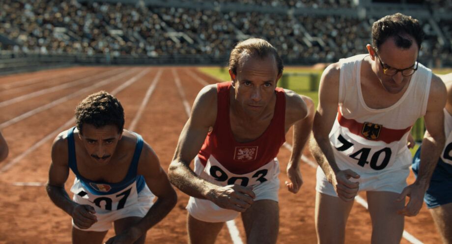 Kadras iš filmo „Čempionas Zatopekas“