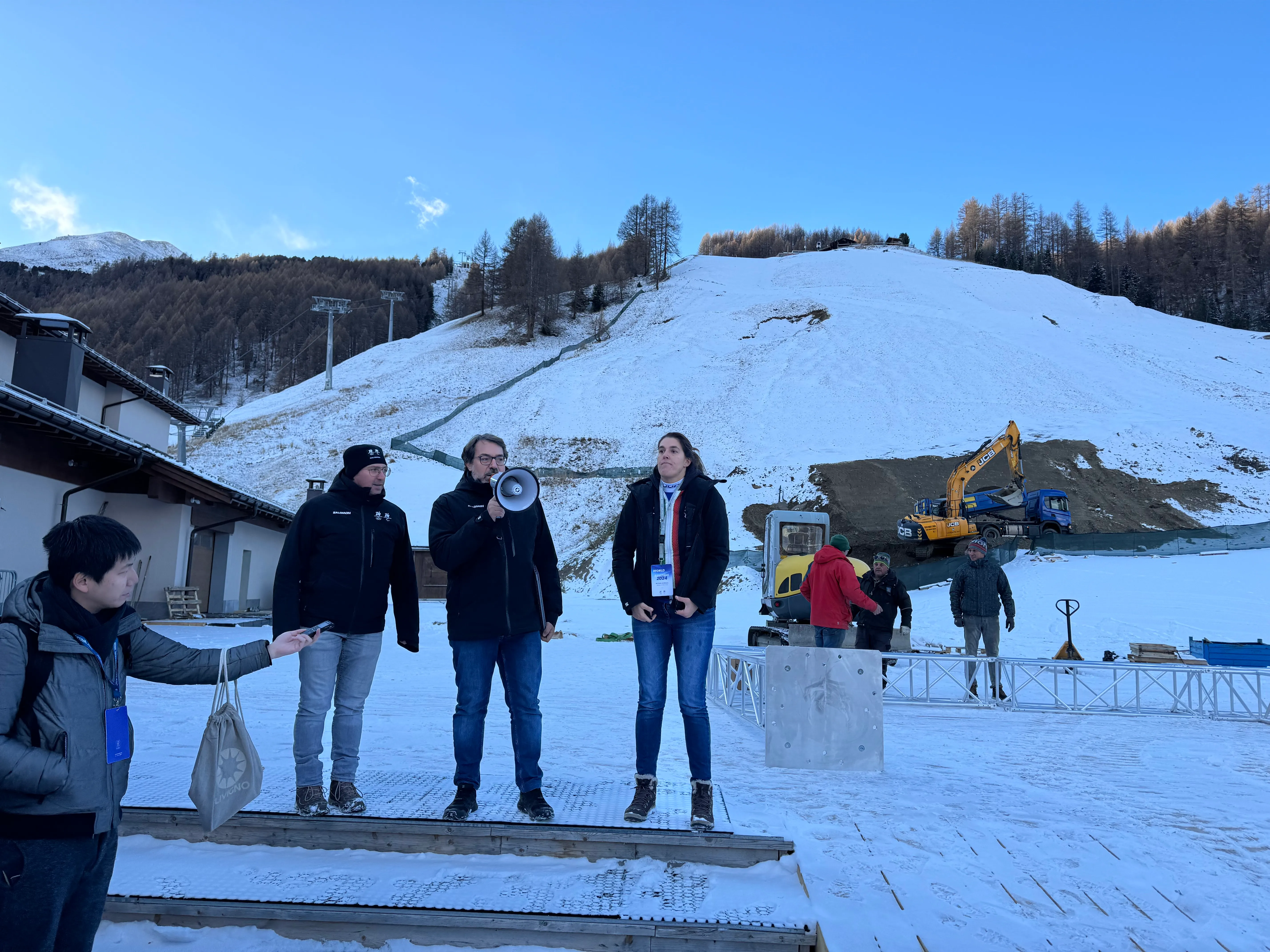 Formuojamas sniego parkas Livinje / P. Užienės nuotr.