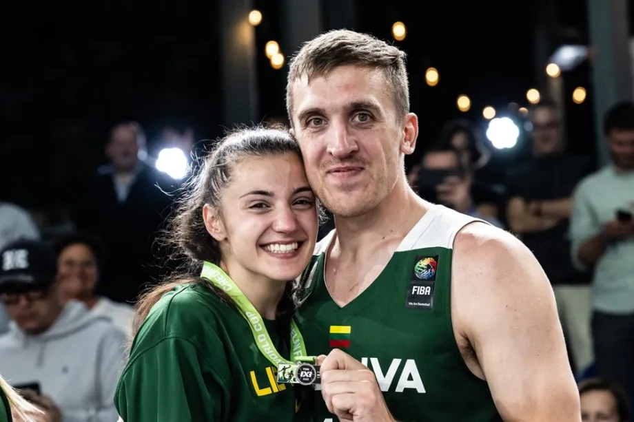 M. Petrėnaitė ir M. Užupis (FIBA nuotr.)