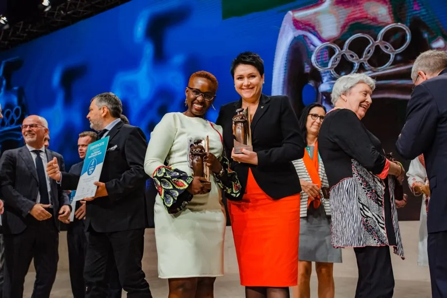 2018 m. laimėjo apdovanojimą „Moteris ir sportas“ (IOC nuotr.)