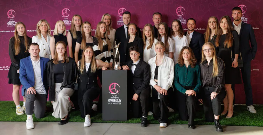 Burtų traukimo ceremonijos akimirka (LFF nuotr.)